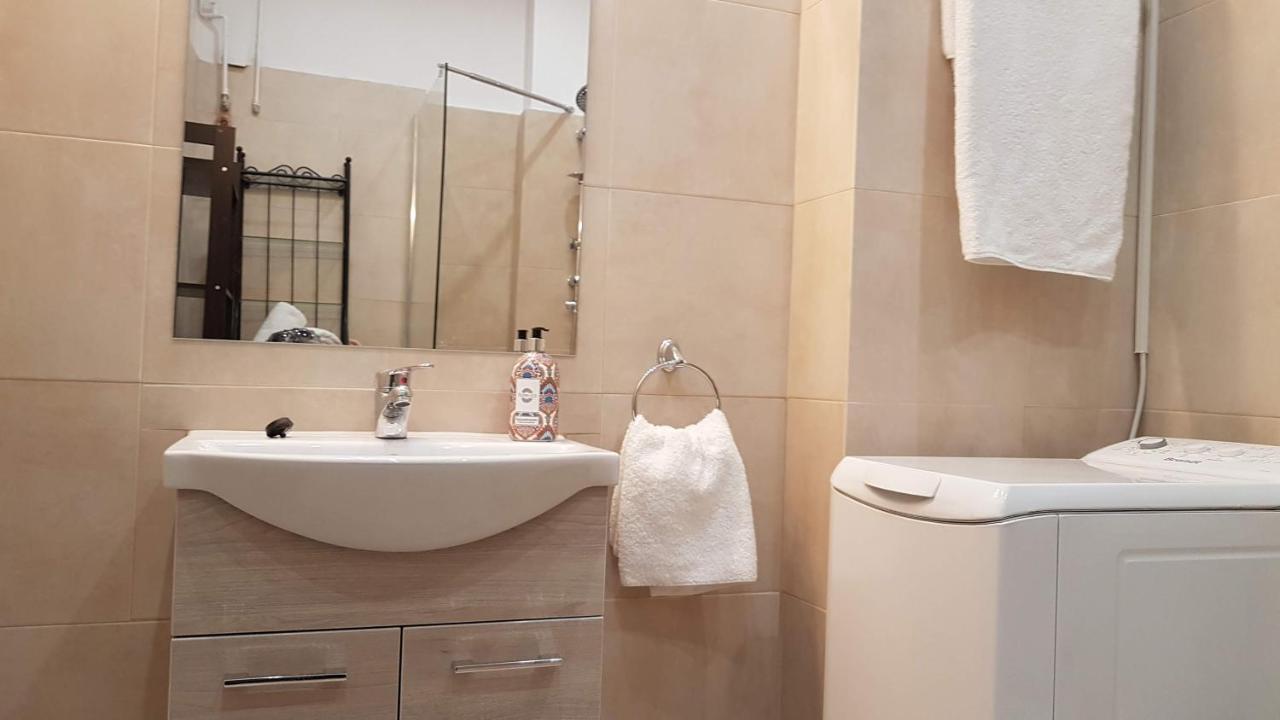 Palette Apartment Bamboo - Athens Center, 6 Bd, 3 Bath Exterior photo